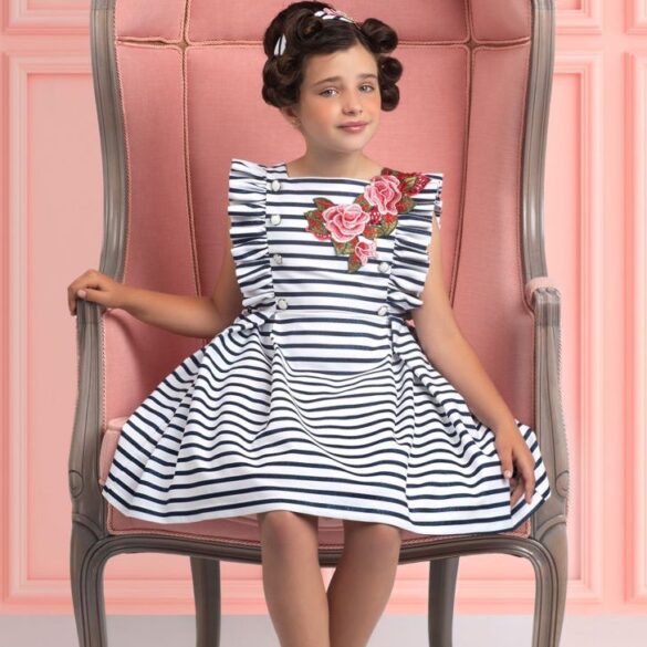 12 Stunning Dresses for Little Girls This Summer