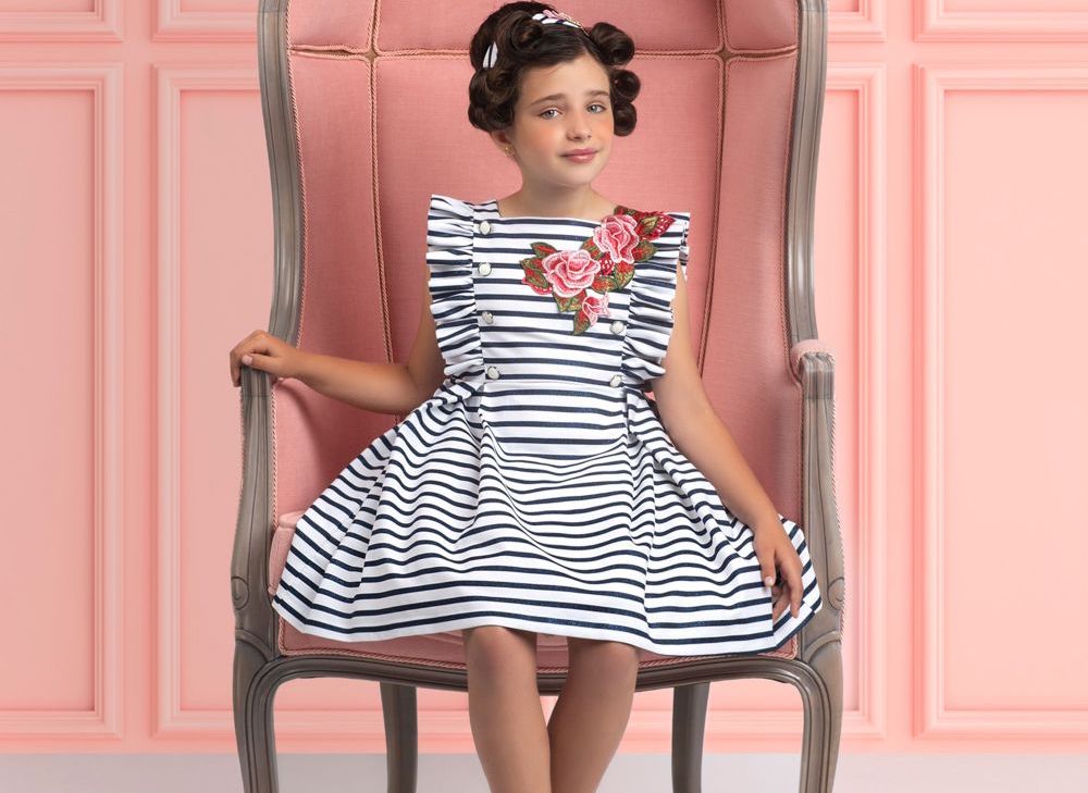 12 Stunning Dresses for Little Girls This Summer