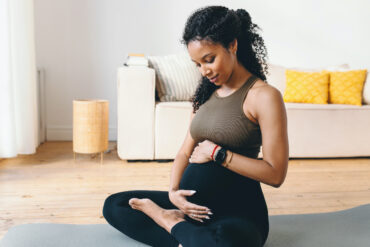 Safe and Easy Exercises for Pregnant Women: Tips and Tricks