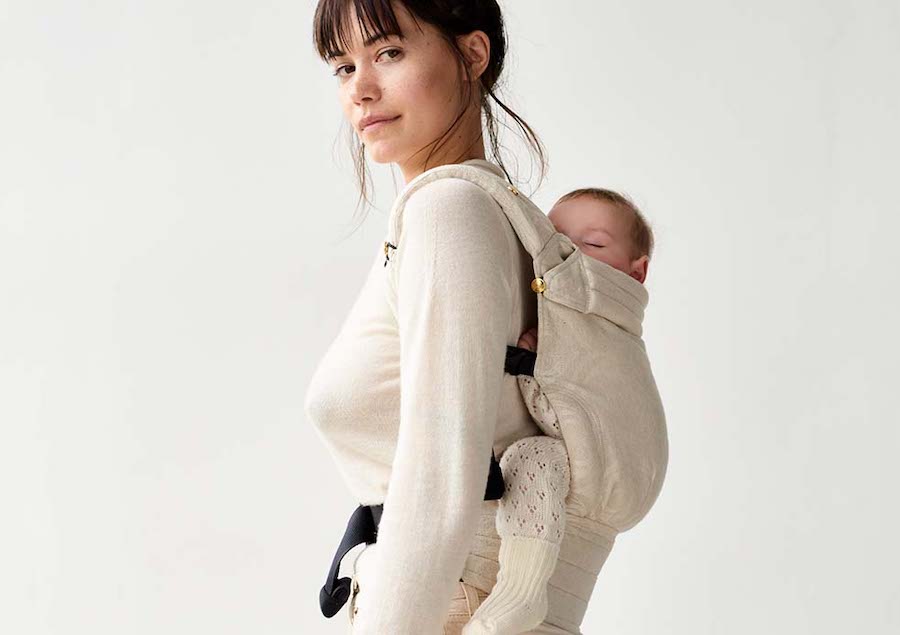 Artipoppe: Babywearing as an Art Form