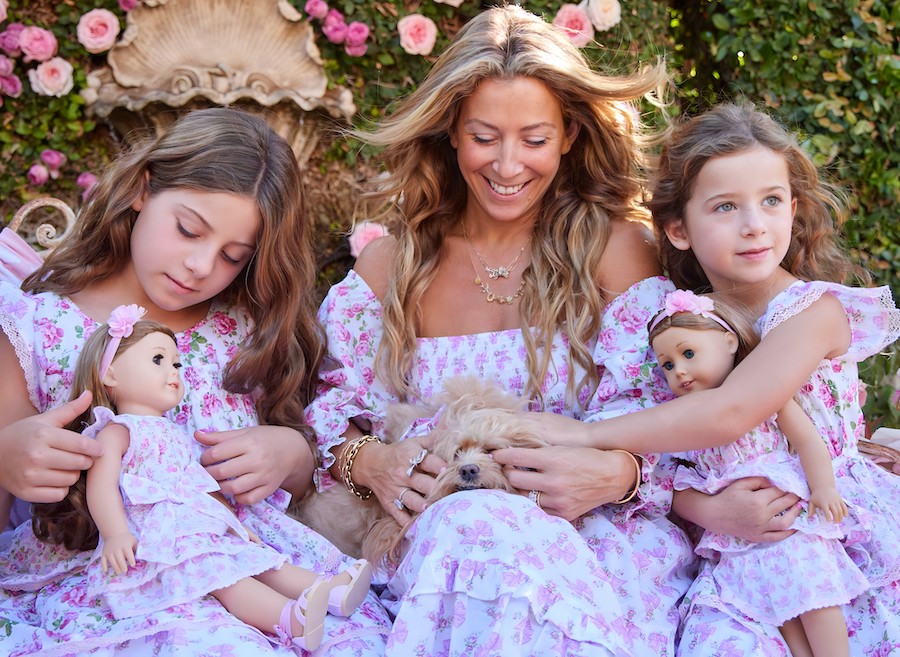 mother-daughter-matching-outfits