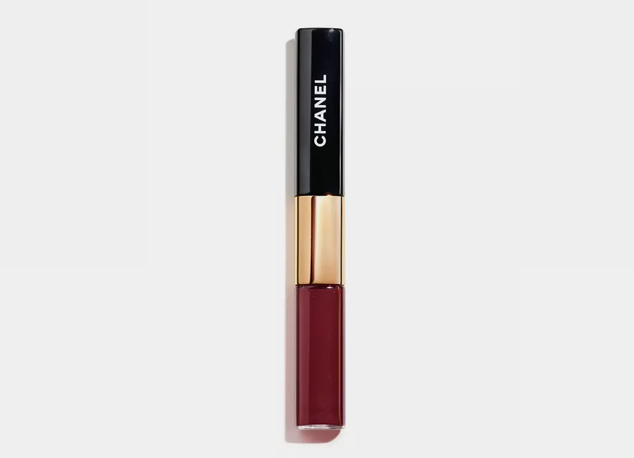 Chanel Lip Gloss: Beauty in Small Packages